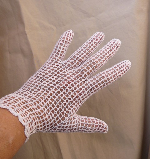 bílé rukavičky vintage retro háčkované společenské rukavičky 