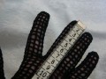 černé rukavičky s perličkama