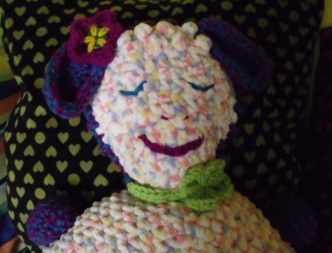 Polštář háčkovaný OVEČKA ovečka hračka háčkovaný háčkování polštářek relaxace kamarád pohoda handmade hravost duté vlákno molitanové kuličky 