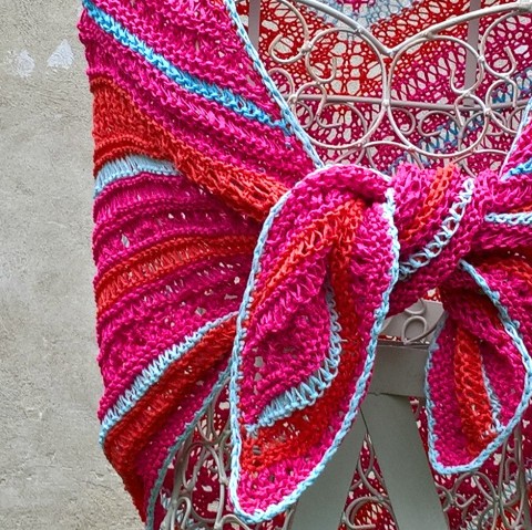 S kapkou tyrkysové - pletený šátek růžová tyrkysová pink výrazný šátek tyrkys šál pléd krajkový sladký dírkovaný sladkost smyčky trojúhelníkový smyčkový 
