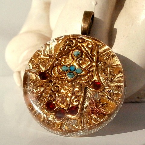 ORGONIT *Ruka Fatimy* zlatá šperk křišťál minerály energie drahé kameny osobní orgonit stones.luxusní pendant 