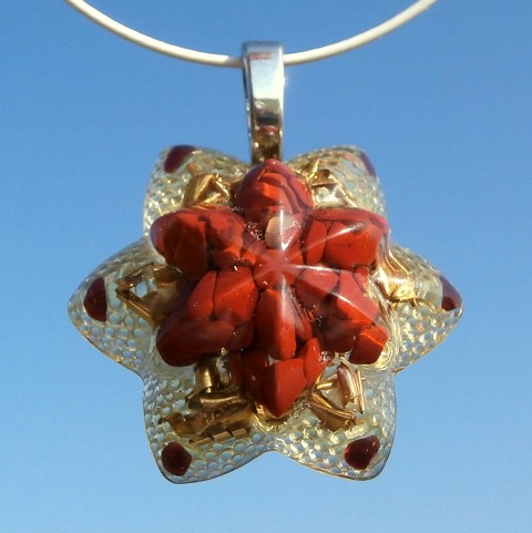 *Květ lotosu* z červeného Jaspisu šperk křišťál minerály energie drahé kameny osobní orgonit stones.luxusní pendant 