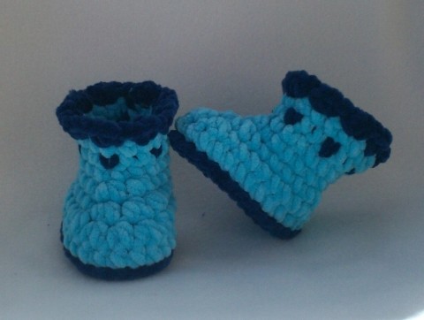 Hřejivé botičky modré zimní háčkované botičky papučky bačkůrky capáčky žinylka na nožičky 