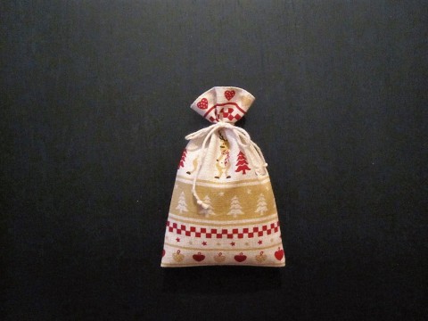 Dárkový pytlíček Sobi II vánoce vánoční pytlík červený dárkový zlatavý pytlíček mikuláš sob sobi sobíci mikulášský 