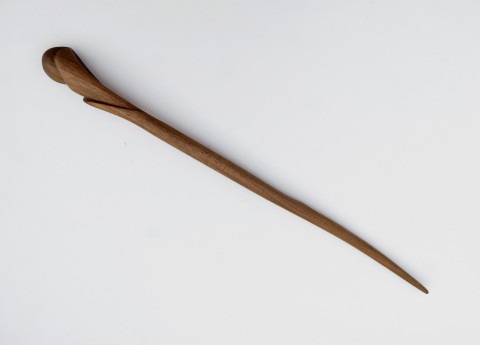 Překvapte dárkem -  kouzelná hůlka dřevo řezba dárek čáry kouzlo magie čaroděj kouzelník kouzelná hůlka kouzelnická hůl larpová hůlka 