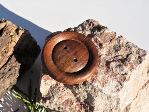 4. Knoflík pro štěstí – magnetka dřevo řezba dárek šití kolečko soustružení knoflík pozornost sleva magnetka švadlena truhlář 