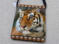 Menší kabelka s tygrem