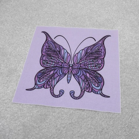 Bavlněný panel s motýlem - fialový bavlněné panely fialový motýl vzorovaná látka látkové panely látka na patchwork látka s motýlem panel s motýlem 