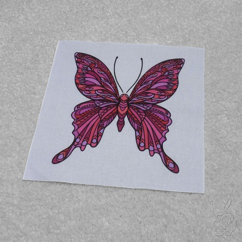Bavlněný panel s motýlem - růžový bavlněné panely barevný motýl vzorovaná látka látkové panely látka na patchwork látka s motýlem panel s motýlem 
