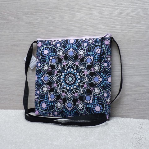 Menší kabelka - fialová mandala mandala malá kabelka crossbody kabelka s mandalou fialová kabelka 