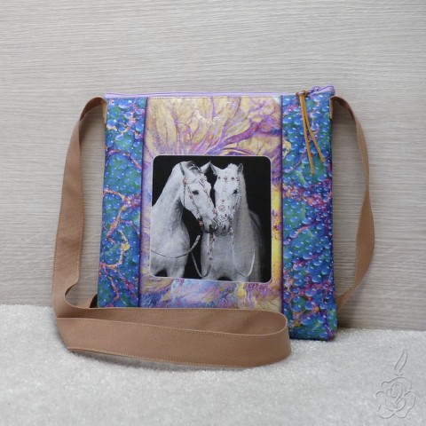 Menší barevná kabelka - koně kůň koně pastelový kabelka s obrázkem barevná taštička látková kabelka světlá kabelka 