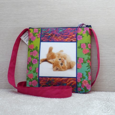 Menší barevná kabelka s kočičkou kotě kabelka s obrázkem barevná kabelka barevná taštička látková kabelka kabelka s kočkou 