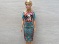 Barevné šatičky pro Barbie