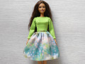 Zelené šatičky pro Barbie