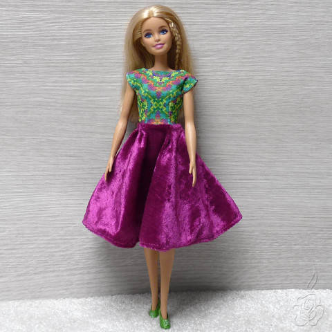 Barevné šatičky pro Barbie oblečky pro barbie ooak oblečky pro panenku šaty pro barbie oblečky pro sběratele 