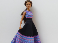Modré midi šaty pro Barbie