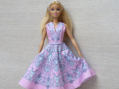 Modré šatičky pro Barbie