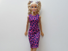Barevné kalhoty pro Barbie