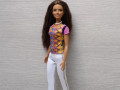 Barevné tričko pro Barbie