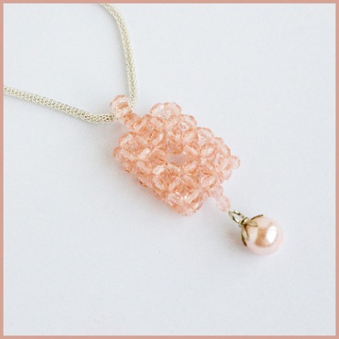 Růžový obdélník náhrdelník korálky elegance 