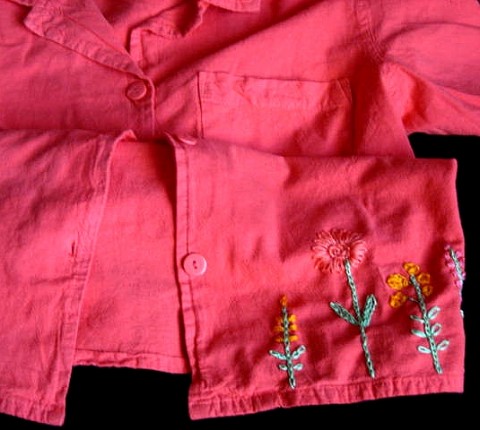 Bavlněná halenka s ruční výšivkou. 100% bavlna ruční výšivka sytě růžová halenka košilového typu 